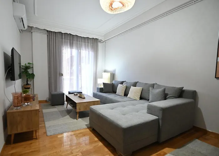 Panagiotidis Lake House