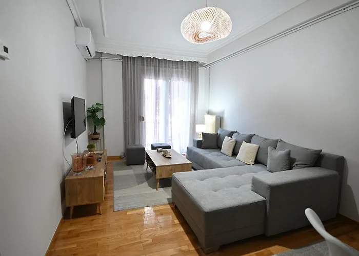 Panagiotidis Lake House